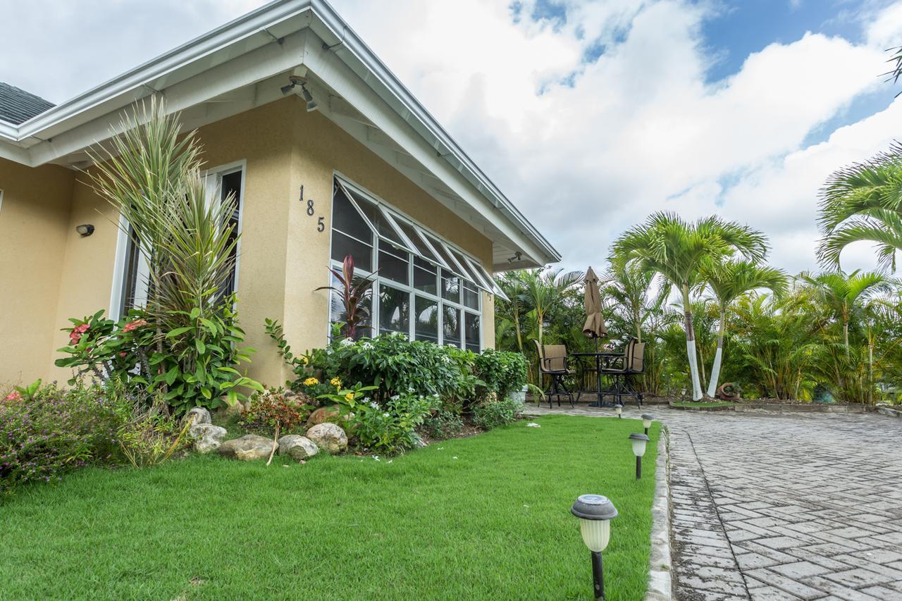 Вилла Ocho Rios Under The Palms Экстерьер фото